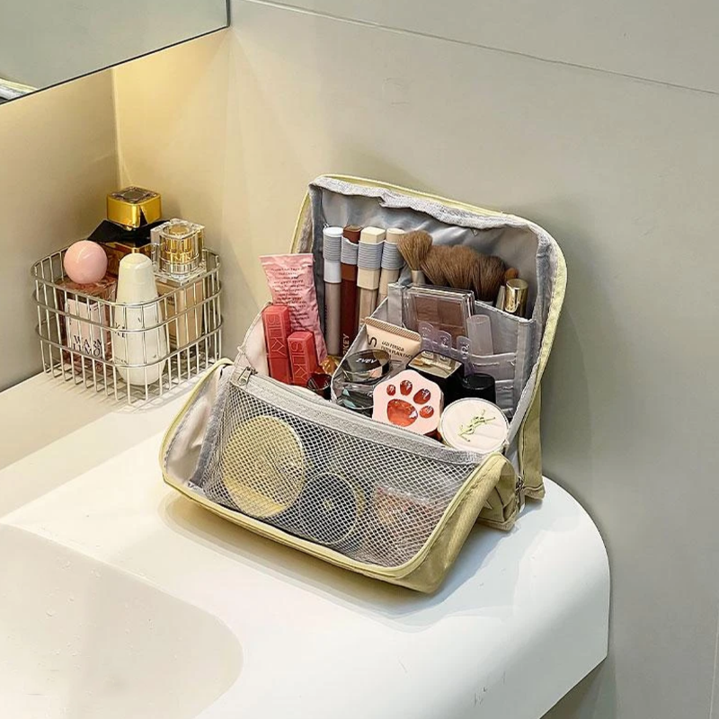 Standing Makeup Bag – Portable. Large Capacity