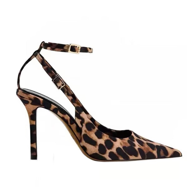 Leopard print high heels🐆