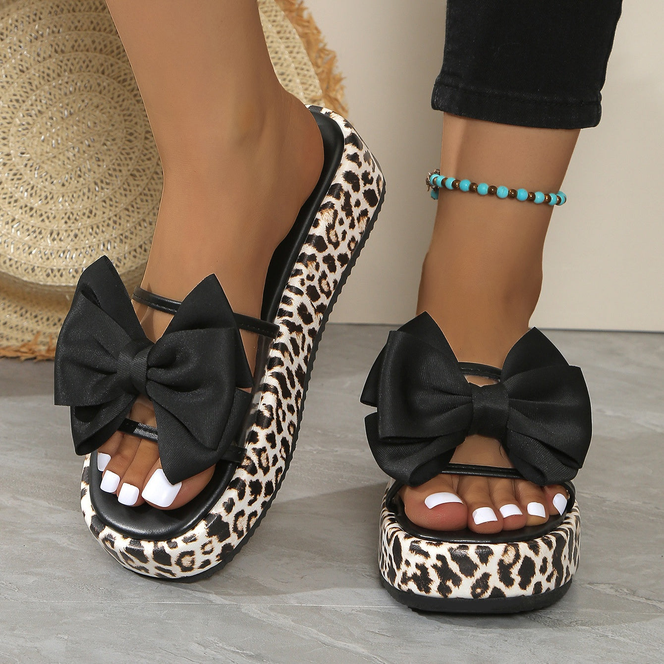 🏖️Sommerschlussverkauf 50% discount👡slip-on shoes with leopard print. bow and thick sole