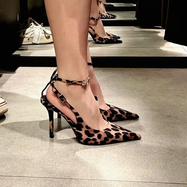 Leopard print high heels🐆