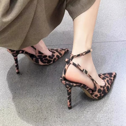 Leopard print high heels🐆